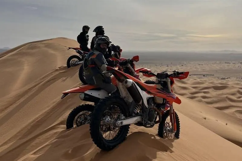 2 ore di enduro KTM nell'Erg Chebbi
