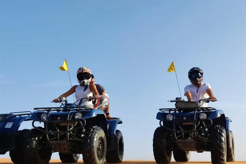 1 ora in quad a Merzouga
